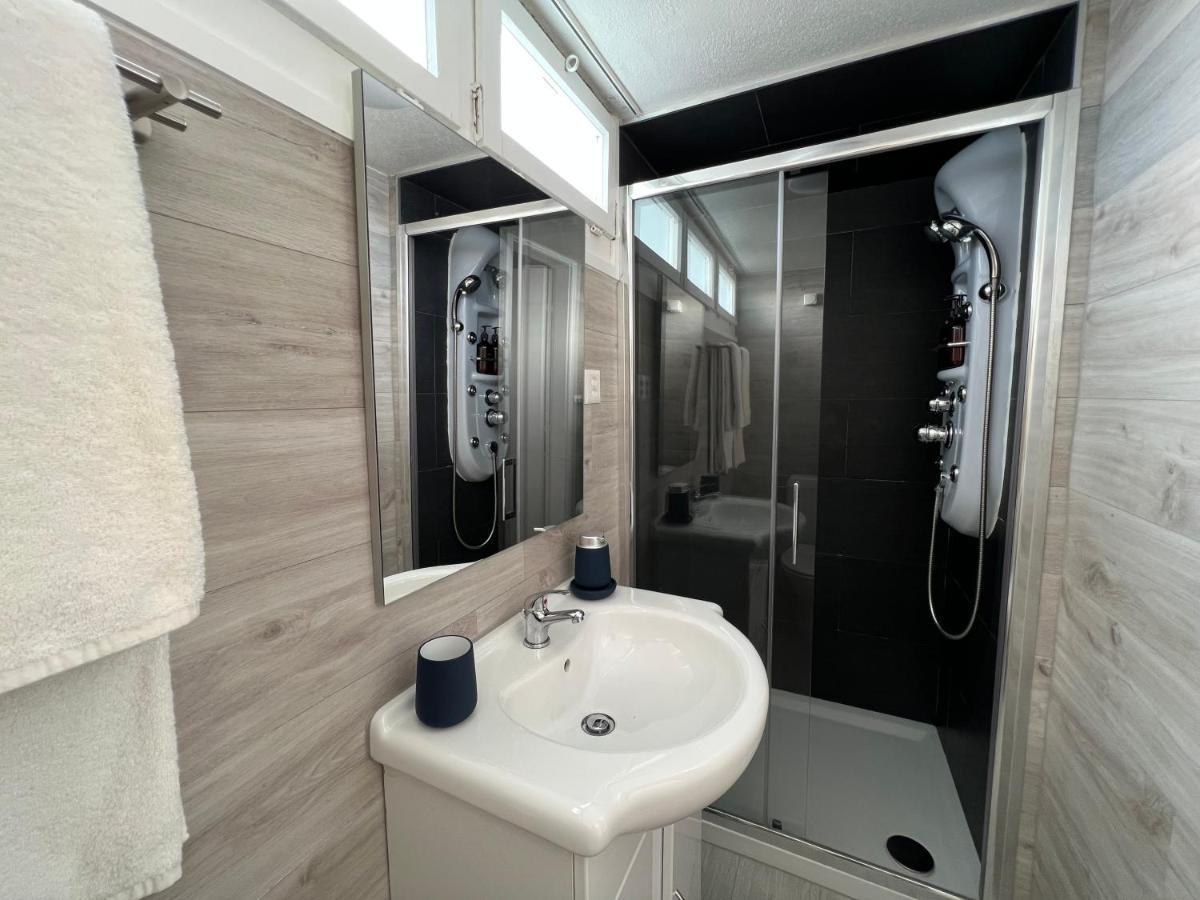 Bright Tiny Studio - Shared Pool & Sauna - Free Parking - Air Condition Muralto Ngoại thất bức ảnh